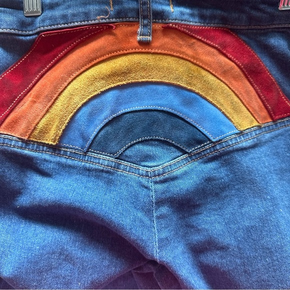 WeThe FreeSomewhere OverTheRainbowflare jeans blue wash with a rainbow accent - Picture 4 of 14